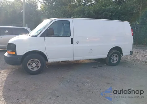 2008 Chevrolet Express Work Van из США, поврежденный, VIN 1GCGG25C381215354